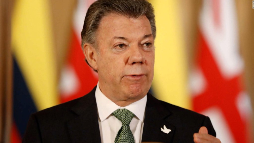 Juan Manuel Santos aboga a favor de Cuba