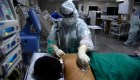 Brasil supera las 300.000 muertes por covid-19, y más