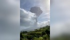 Ve la explosión del volcán La Soufrière desde el espacio