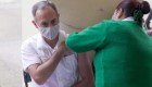 López-Gatell recibe primera vacuna contra el covid-19