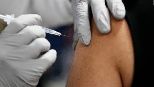 Presentan demanda para detener mandatos de vacunas en EE.UU.
