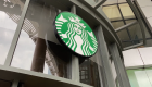 Starbucks se disculpa por vender comida caducada