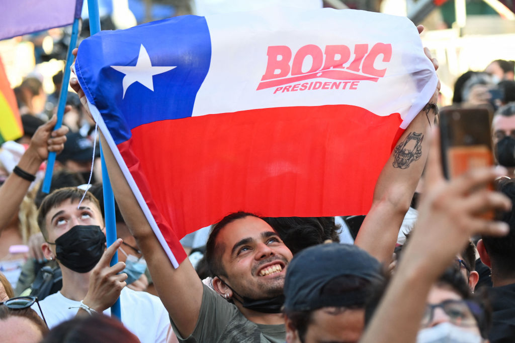 El candidato José Antonio Kast felicitó a Gabriel Boric por su triunfo en las elecciones de Chile