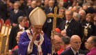 Papa Benedicto XVI pide perdón por "error", pero niega mal comportamiento cafe