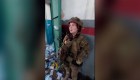 Soldados ucranianos cantan al interior de acería de Mariúpol
