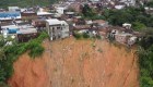 "Cavando, tratando de encontrar los cuerpos": devastadoras imágenes de las inundaciones en Brasil
