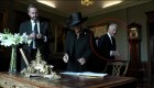 Problemas reales: Carlos III se frustra a la hora de firmar documentos