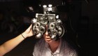 Implantes ópticos prometen devolverles la visión a ciegos