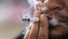 Los motivos por lo que los estadounidenses fuman mucho menos