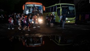 Enfrentamientos entre migrantes y autoridades al sur de Costa Rica