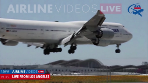 Video capta la arriesgada maniobra de un avión en Los Ángeles