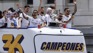 Festejo del Real Madrid por las calles de la capital española