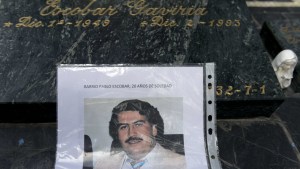 "El derrumbe de Pablo Escobar", el libro que cuenta nuevos detalles de la caída del legendario capo colombiano