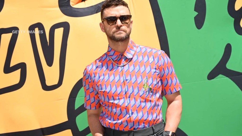 Timberlake es detenido por conducir intoxicado y permanece bajo custodia