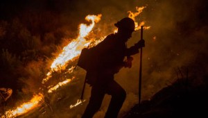 Incendio forestal consume más de 6.000 hectáreas en el condado Los Ángeles
