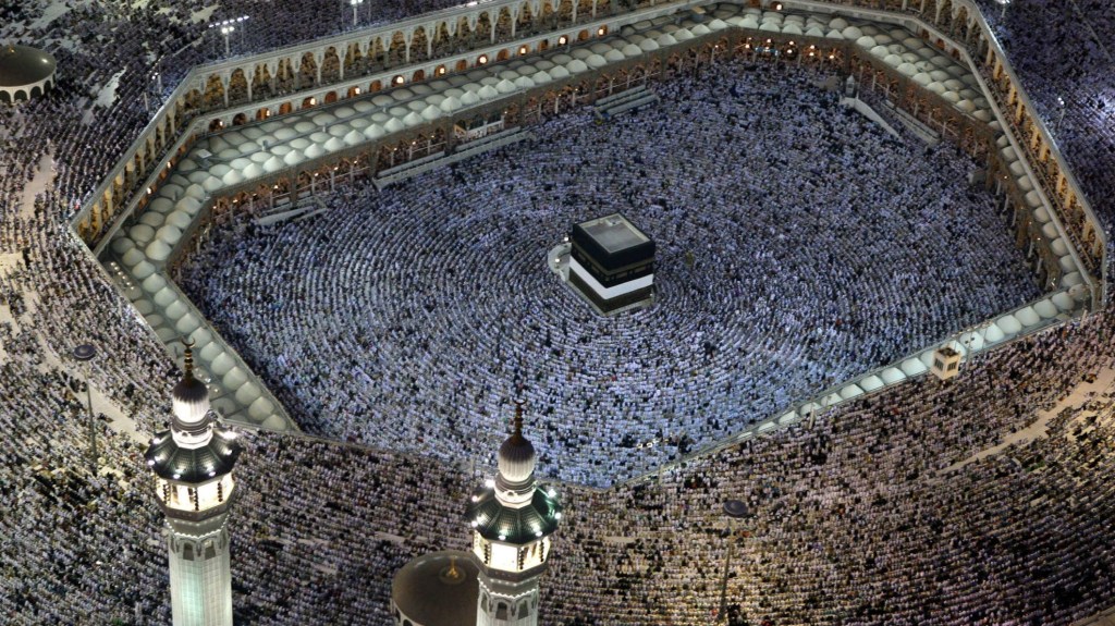 Multitudinaria peregrinación a la Gran Mezquita de La Meca