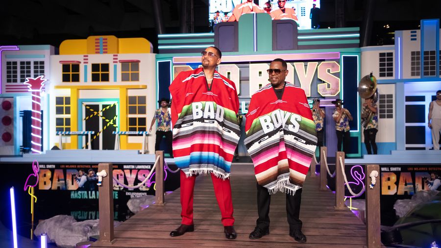 Así bailan Will Smith y Martin Lawrence vestidos con ponchos durante el preestreno de “Bad Boys: Ride or Die” en México