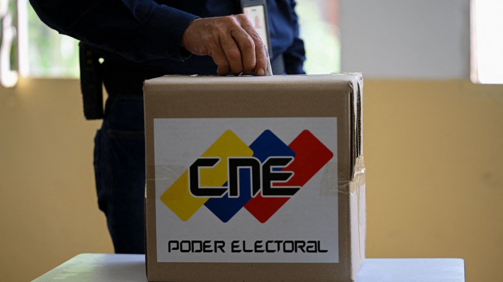 Venezuela llevó a cabo un simulacro electoral para la familiarización de los votantes