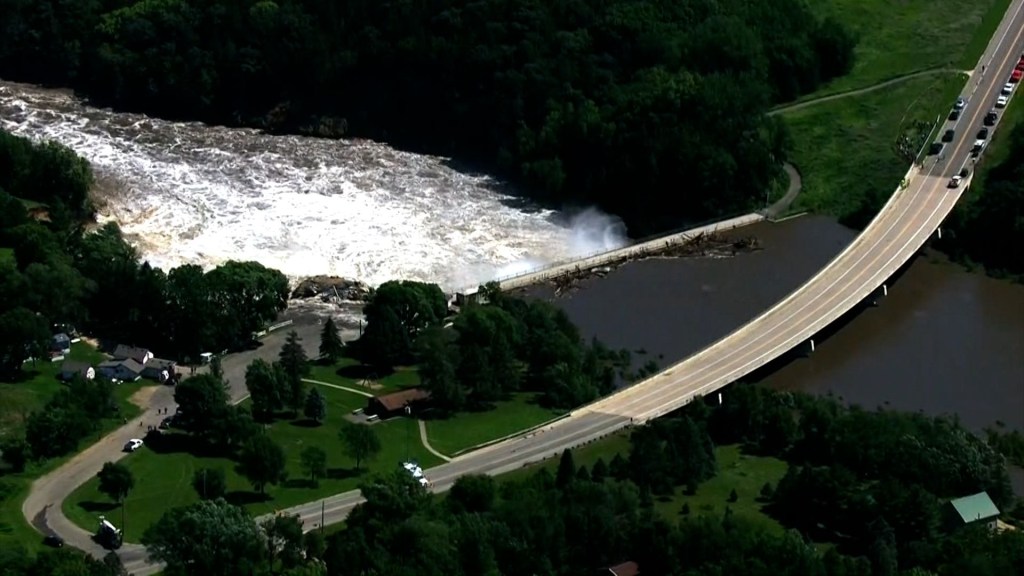 Presa cerca de Mankato, Minnesota, está en "condición de falla inminente" debido a inundaciones