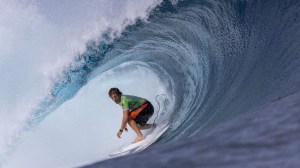 La histórica participación de Alan Cleland, el surfista mexicano en París 2024