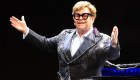 Elton John subasta su ropa: ¿comprarías alguna de estas prendas?