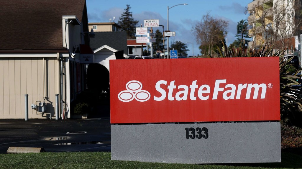 State Farm busca aumentos en seguros residenciales en California