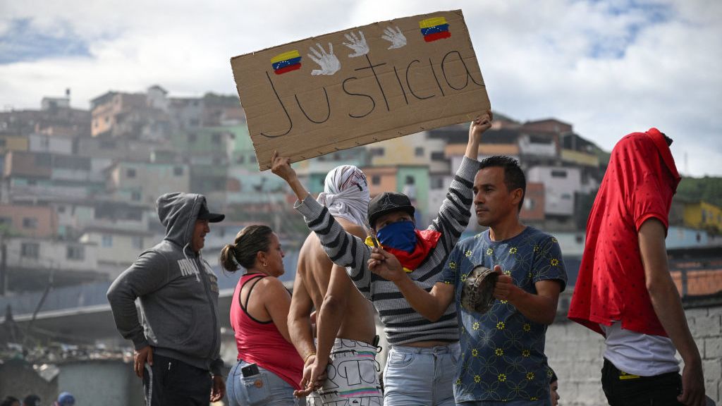 “Si ganaron por cinco millones de personas, ¿dónde están esos cinco millones?”, dicen manifestantes venezolanos
