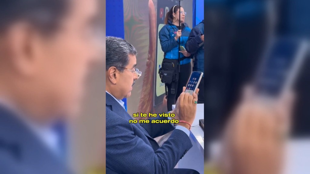 “Te fuiste WhatsApp”: Maduro muestra cómo borrar la app del celular luego de críticas las redes sociales