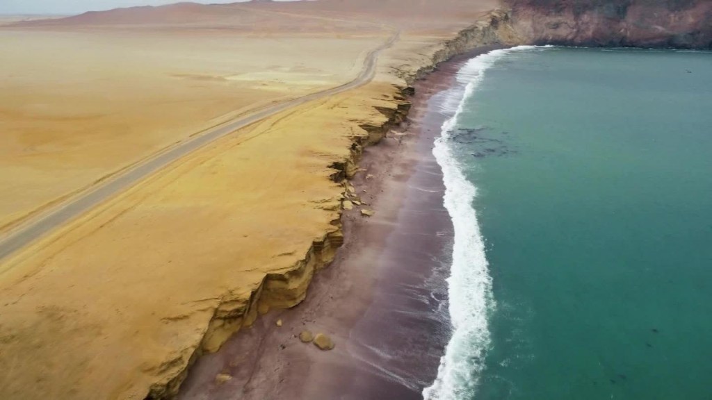 Mira la belleza del litoral al suroeste de Perú