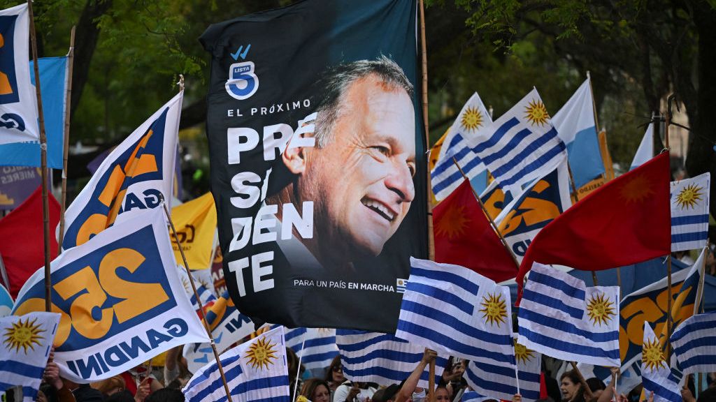 Escenario disputado para la segunda vuelta de las elecciones presidenciales en Uruguay