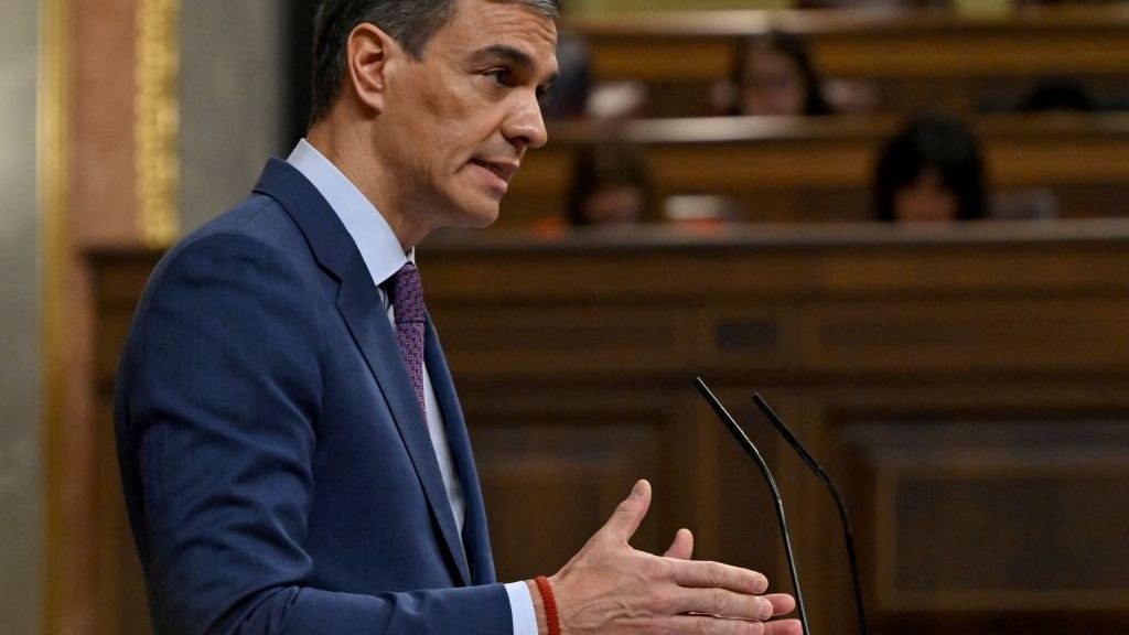 Pedro Sánchez defiende en el Congreso la gestión del Gobierno por la DANA