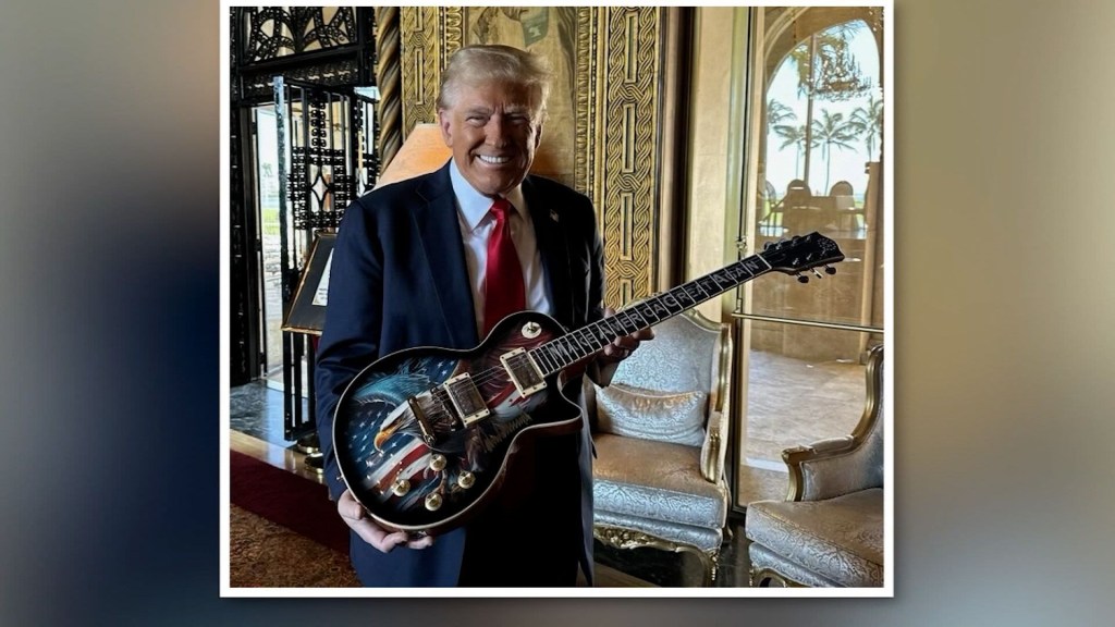 Trump pone a la venta guitarras valoradas en US$ 10.000