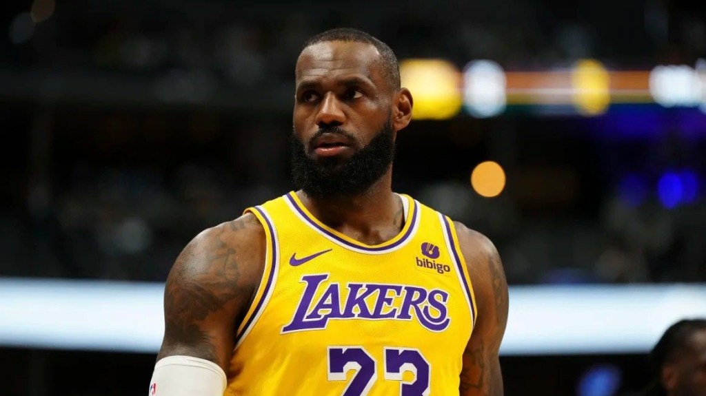 LeBron James es el jugador con más minutos disputados en la historia de la NBA