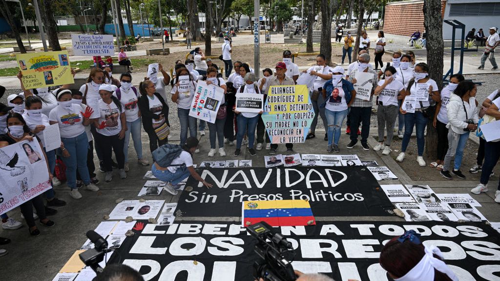 Excarcelan a todos los jóvenes presos por protestas tras las elecciones en Venezuela