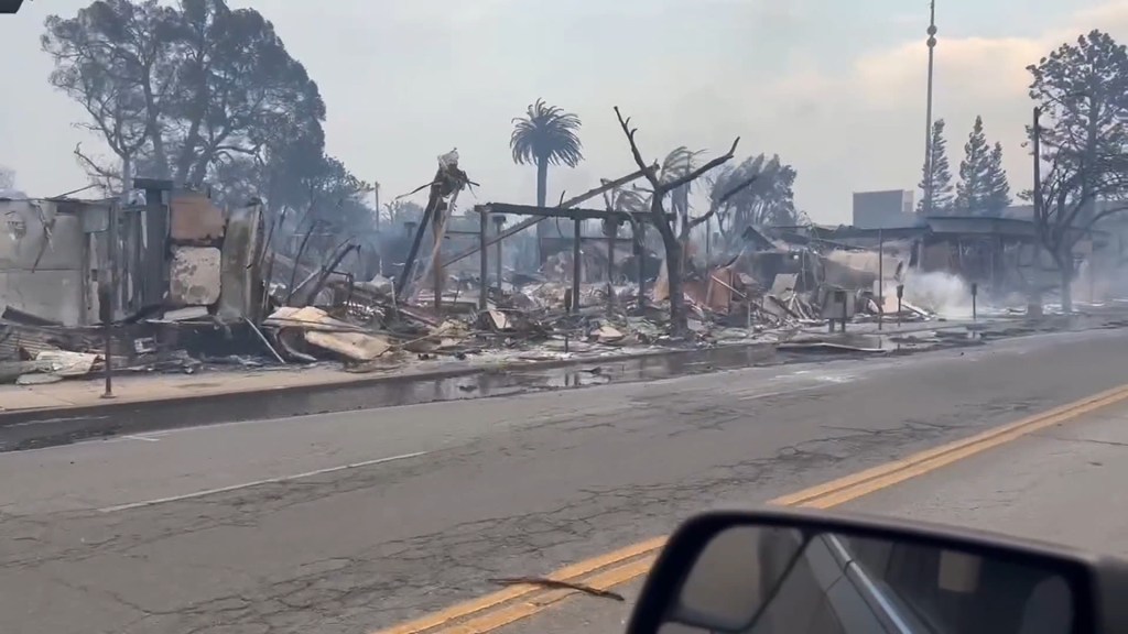 Los incendios en Los Ángeles obligan a posponer entregas de premios y a detener producciones