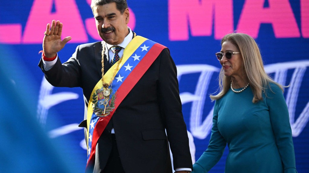 Nicolás Maduro se juramentó para un tercer mandato en medio de cuestionamientos